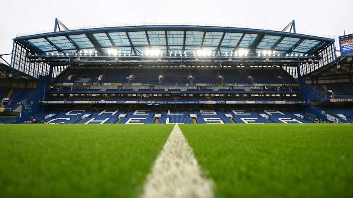 Imagen panorámica del estadio Stamford Bridge.