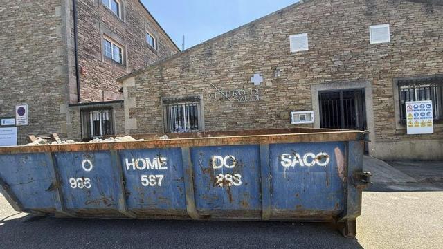 Obras en el centro de salud, a mediados de junio pasado.  | CEDIDA