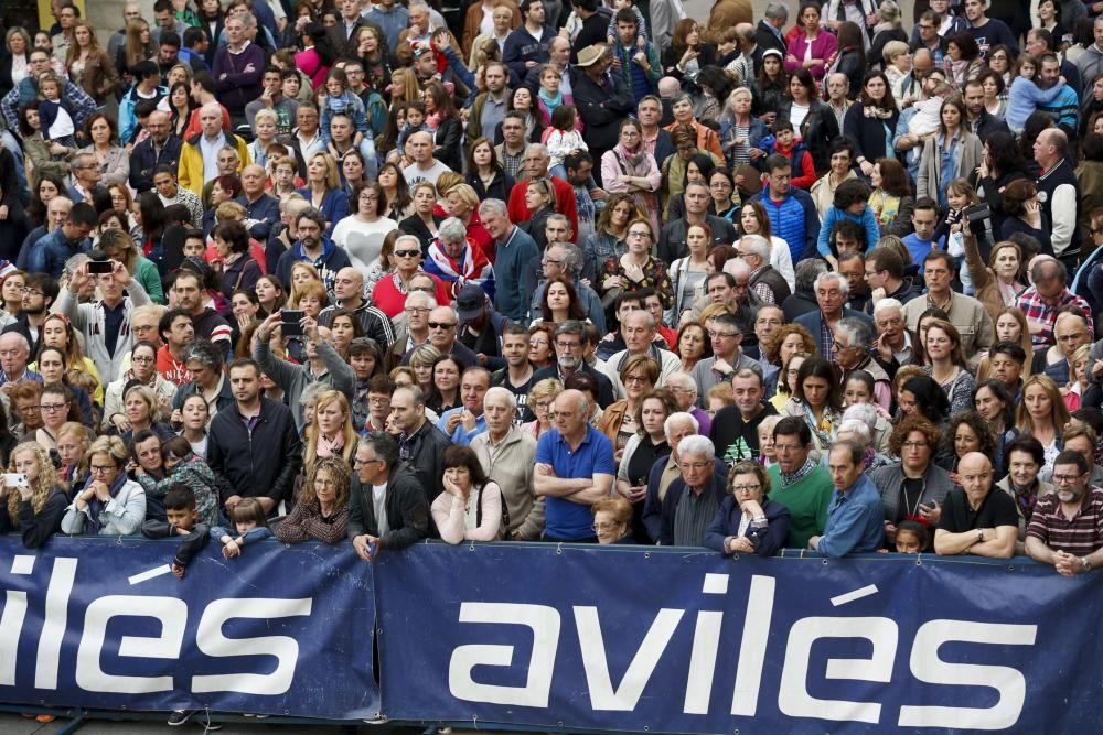 Los participantes en el Mundial de Duatlón toman Avilés