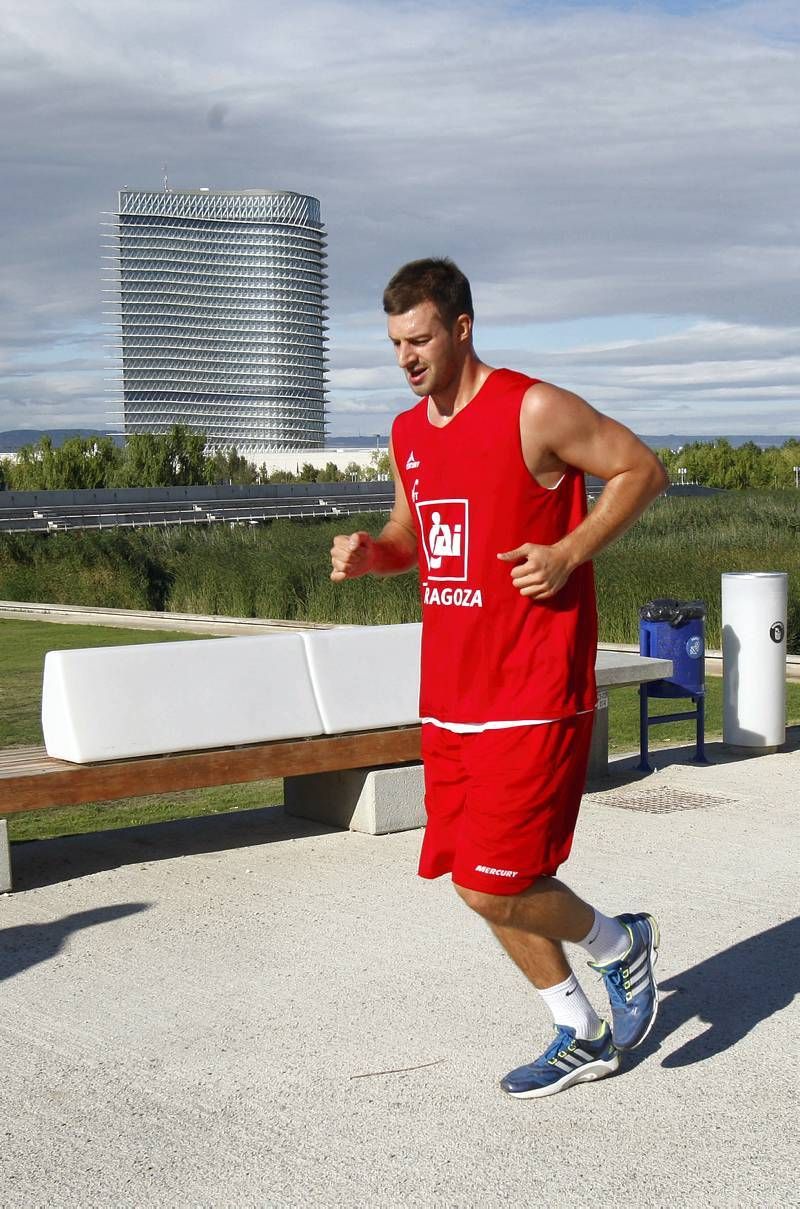 Fotogalería del primer entrenamiento del CAI Zaragoza