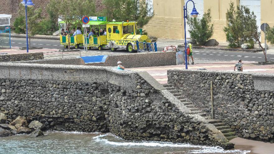 El nuevo tren turístico de Sardina.