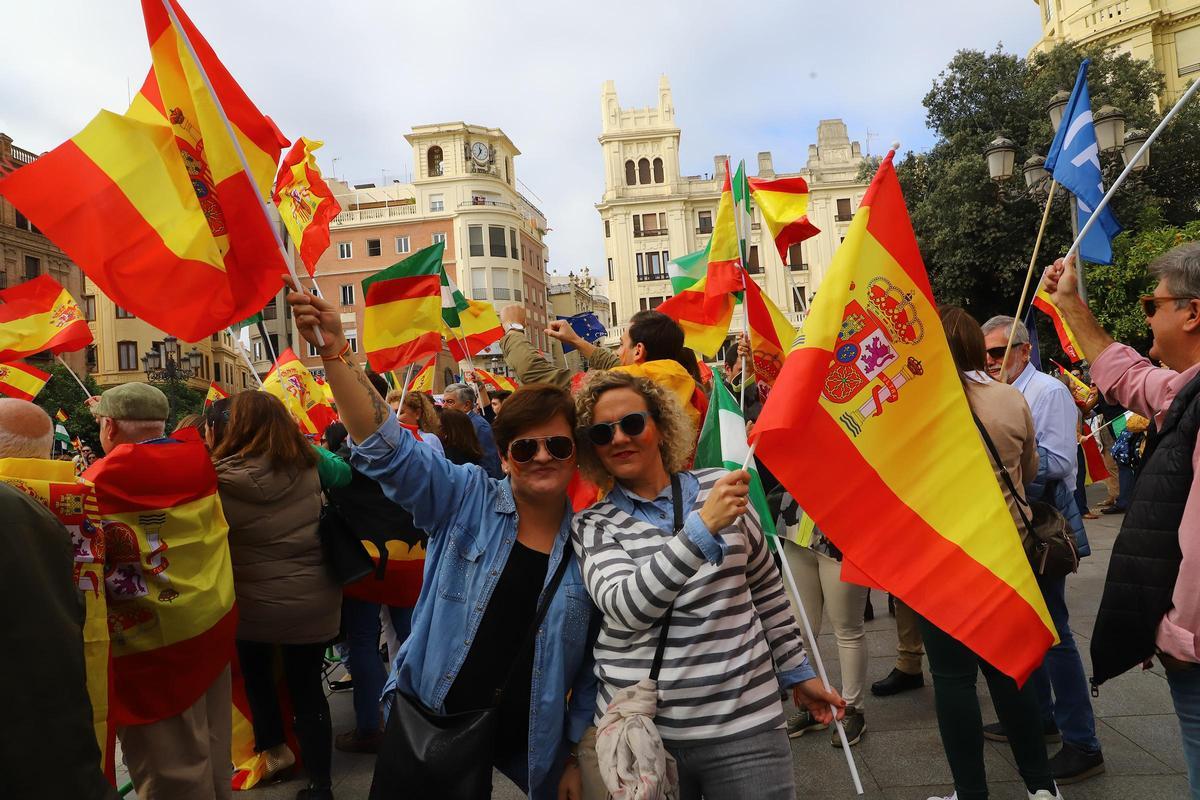 El PP de Córdoba congrega en Las Tendillas a miles de personas contra la amnistía