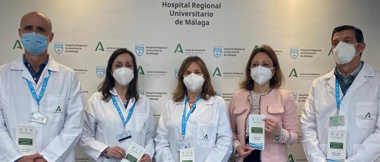 Miembros del equipo 'Código Suicidio' del Hospital Regional de Málaga