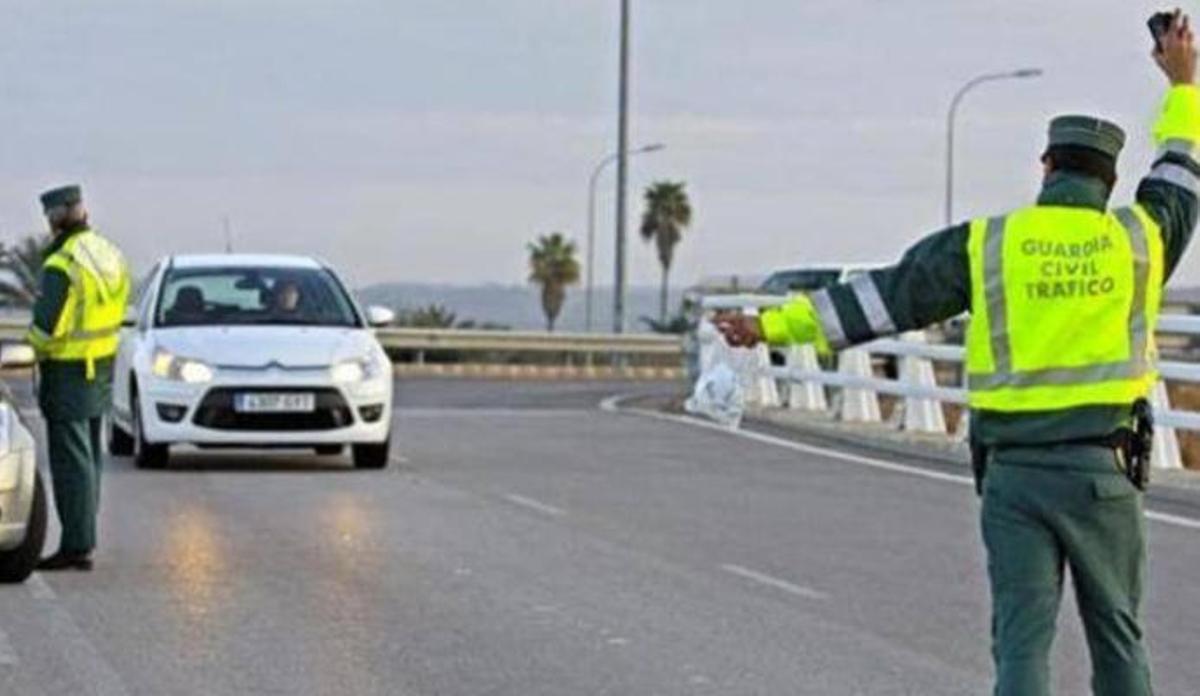 La Guardia Civil pone el foco en el uso de las luces
