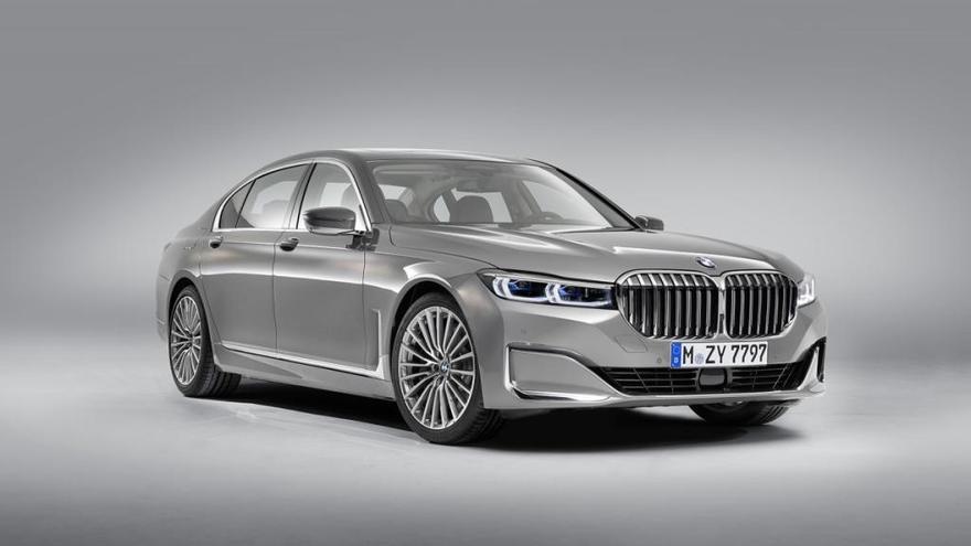 BMW confirma que el nuevo Serie 7 tendrÃ¡ una versiÃ³n hÃ­brida enchufable y una 100% elÃ©ctrica