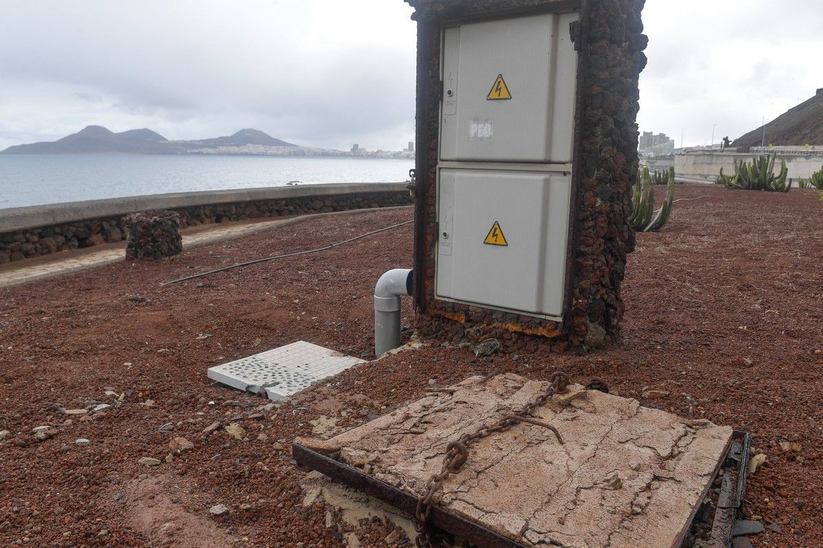 Estado de abandono de la zona de El Atlante