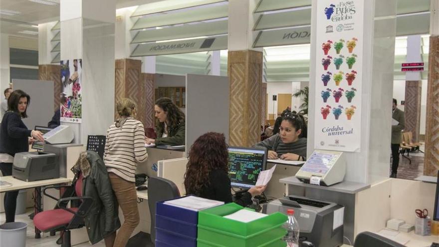 Córdoba pierde más de 4.600 empleados públicos en siete años