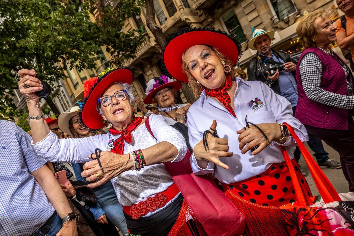 Nueva edición del Paseo con Sombrero por Barcelona