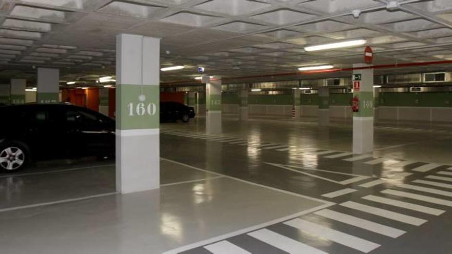 El aparcamiento subterráneo situado en la plaza del Mercat de Algemesí y construido durante el mandato del Partido Popular.