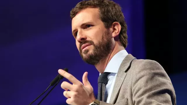 Bajar impuestos y contener el gasto, las claves del programa electoral del PP