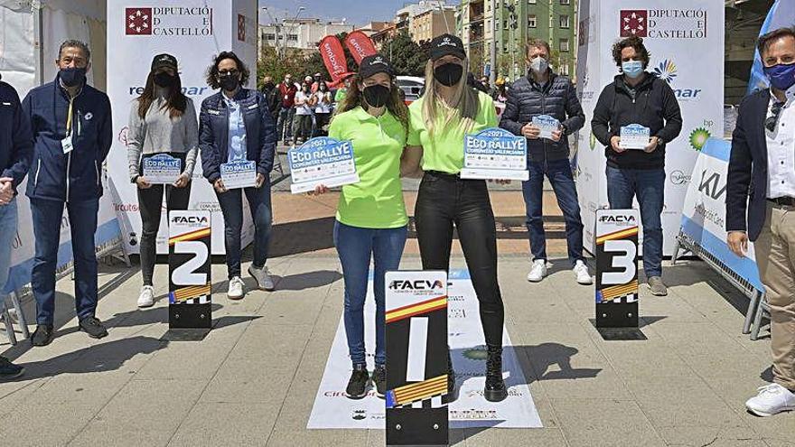 Nerea Martí y Marta García, en el primer y segundo lugar del podio