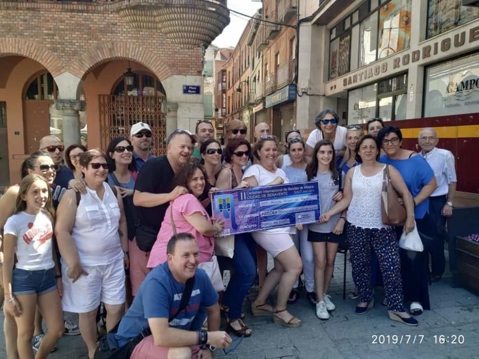 Participación en el certamen y celebración.