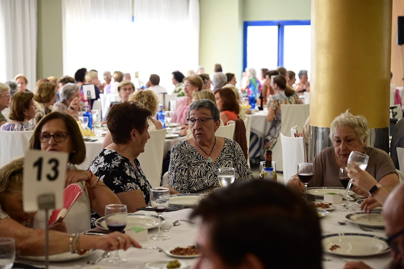 Gala solidaria a beneficio de la Asociación Conta el Cáncer en Castelló