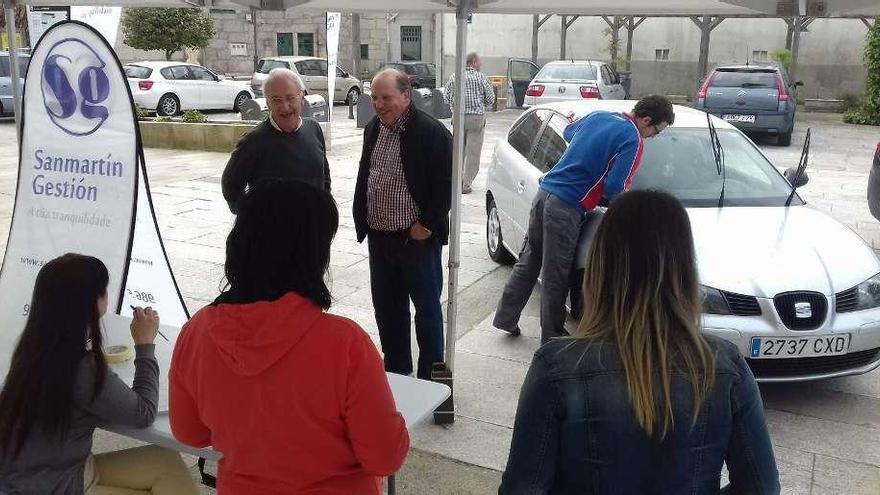 La campaña de revisión de parabrisas de Sanmartín Gestión recala en Cerdedo