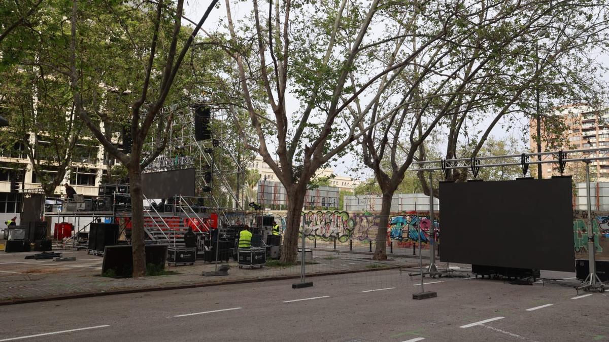 Así luce la Fan Zone de los aledaños de Mestalla