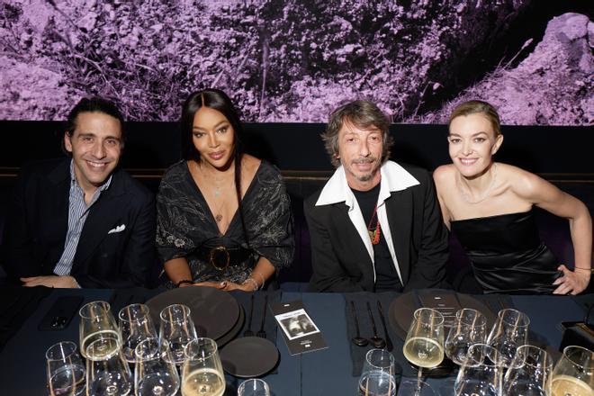 La fiesta de Marta Ortega con Naomi Campbell, Diana Picasso y Jon Kortajarena en A Coruña