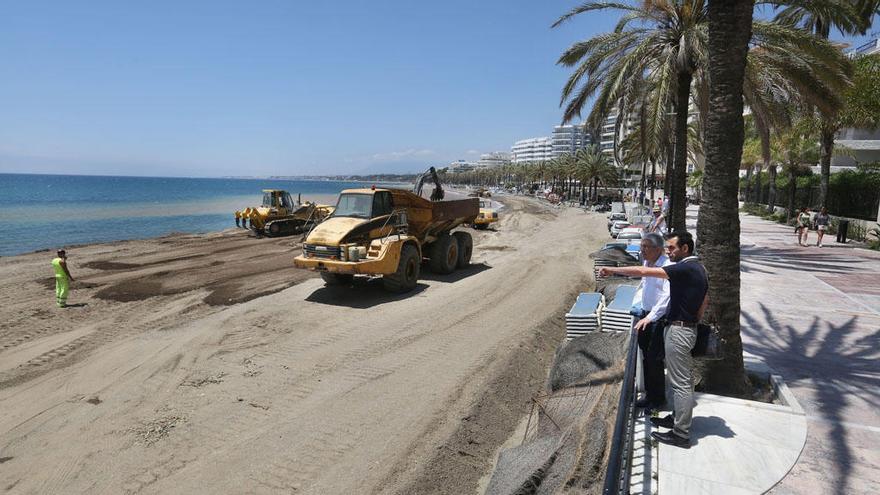 Miguel Díaz visitó las obras con Ángel González.