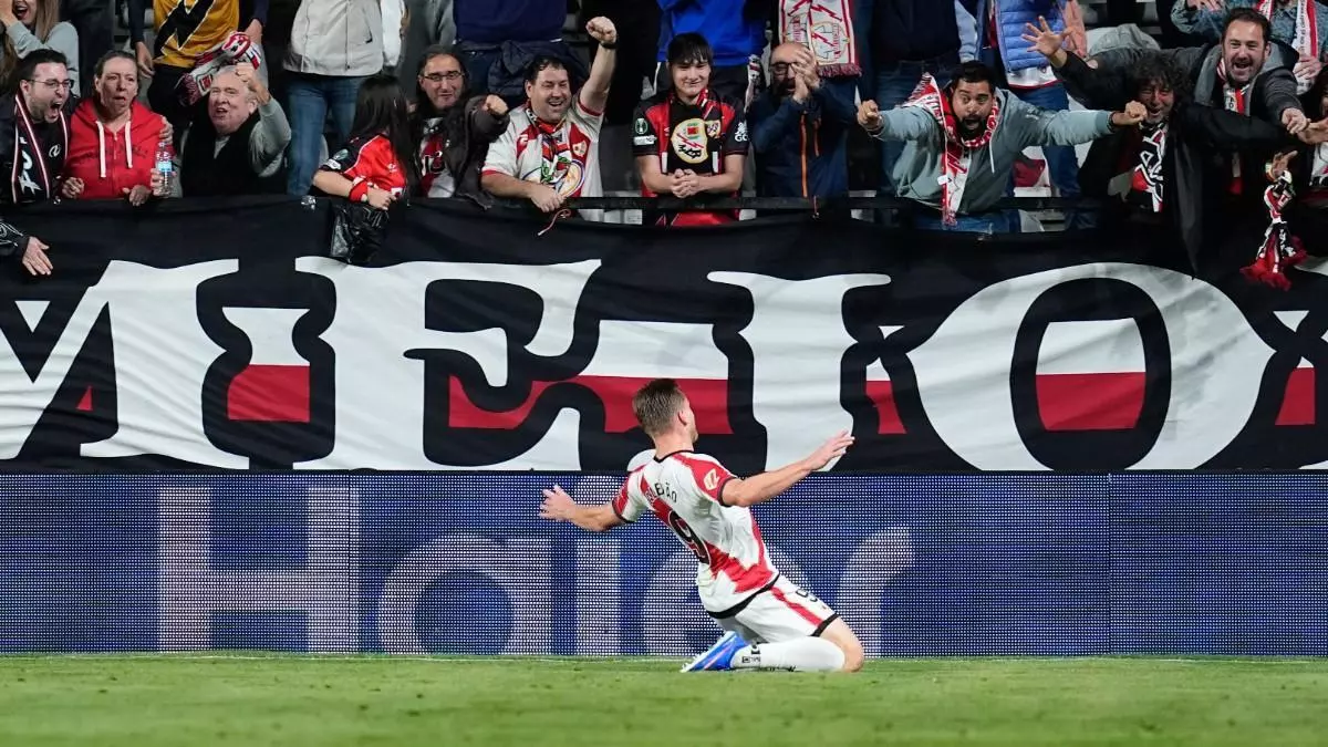 Meter la pata nunca tuvo un resultado tan positivo: Alemao adelantó al Rayo en el 85