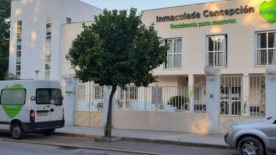 La residencia DomusVi de Puente Genil está libre de coronavirus casi dos meses después del brote