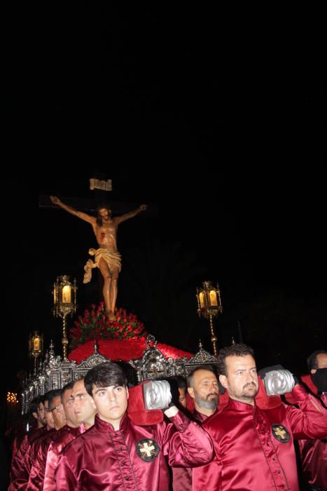 Procesión del Cristo Crucificado y Procesión de La Piedad del Calvario en Torrevieja en Jueves Santo