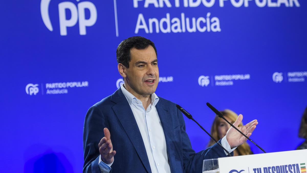 El presidente del Partido Popular de Andalucía, Juanma Moreno, durante su intervención en la reunión del Comité Ejecutivo Autonómico del partido que se celebra este martes en Sevilla.