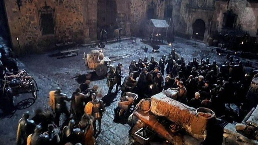 La plaza de Santa María, convertida en sala de decapitación en una de las escenas de ‘La casa del dragón’.