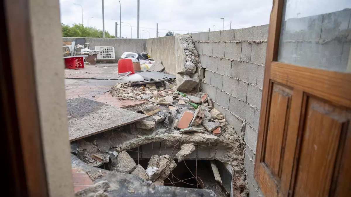 Desalojado un edificio okupado del Consell tras años de trámites