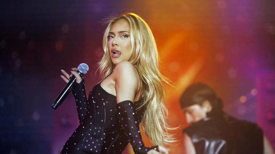 La empresa de calzado de Elche que ha conquistado el corazón de la cantante Ana Mena