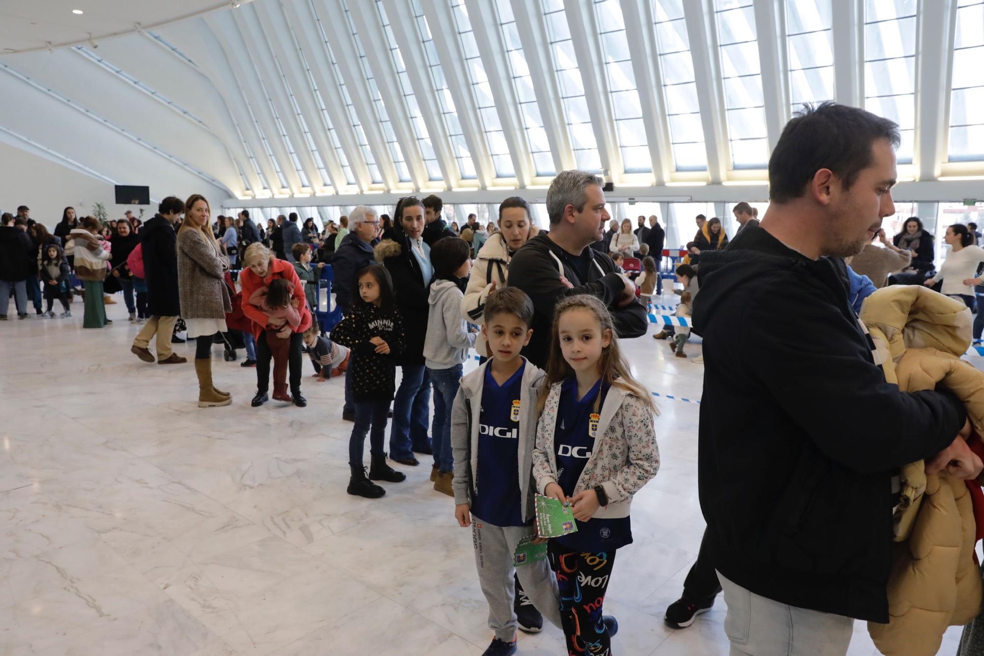 EN IMÁGENES: Los Reyes traen cola en el Calatrava