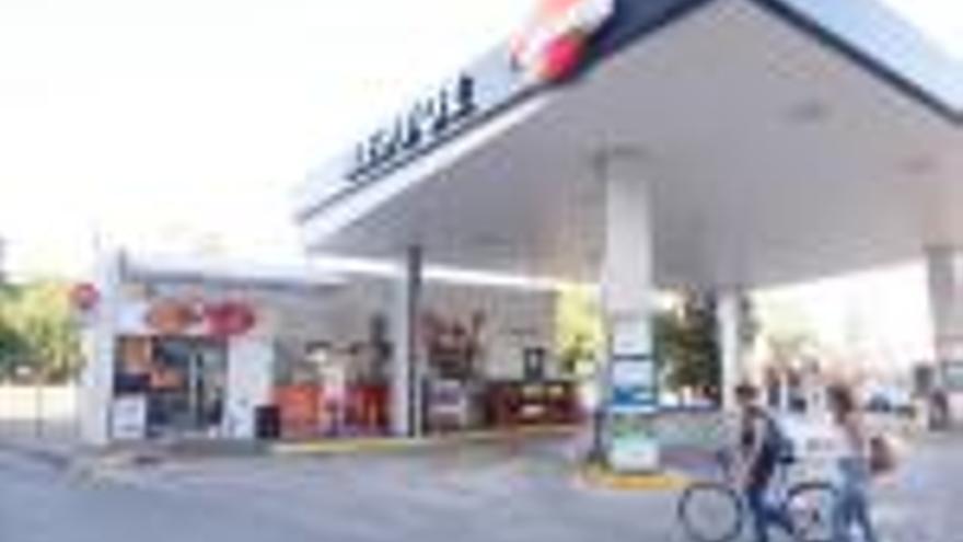 Els fets van passar a la gasolinera Repsol del carrer de la Creu.