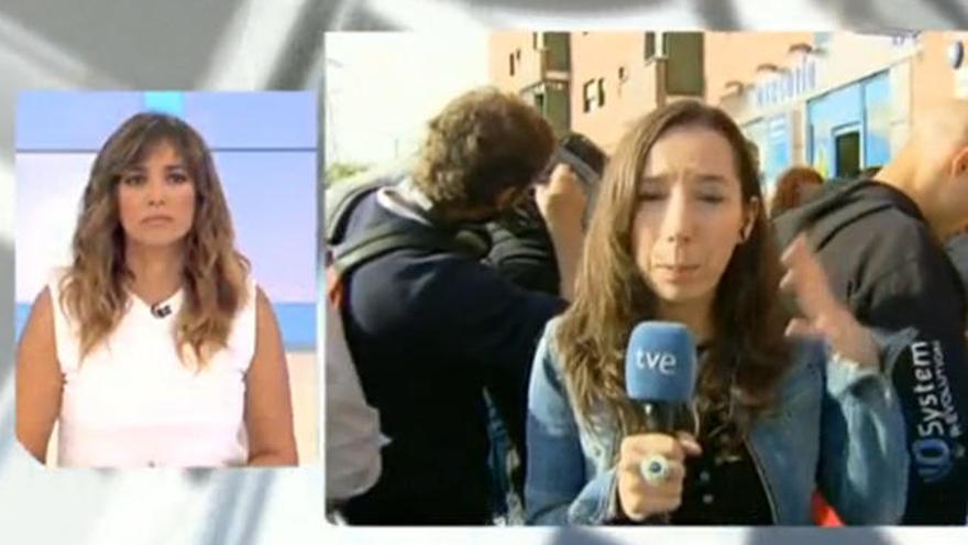 Un espontáneo se cuela en directo en TVE: &quot;Que Mariló termine los estudios&quot;