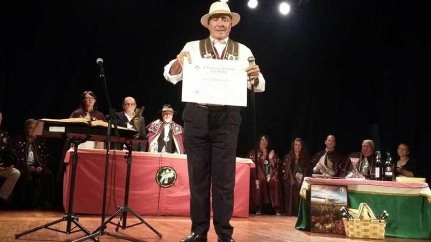 José Ramón Villa, tras recoger el diploma.