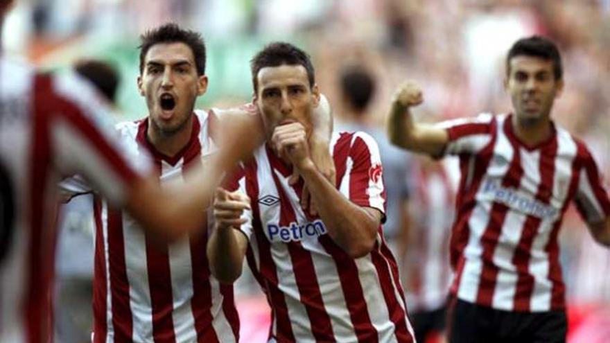 Aduriz celebra su gol ante Osasuna.