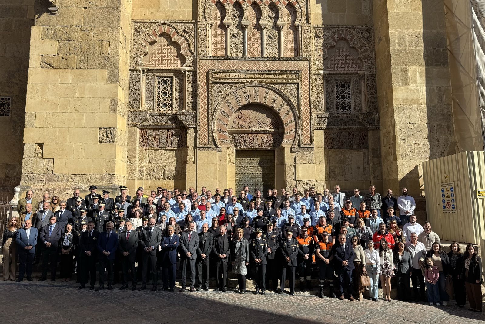 el homenaje a las instituciones por su labor en el incendio de la Mezquita-Catedral, en imágenes