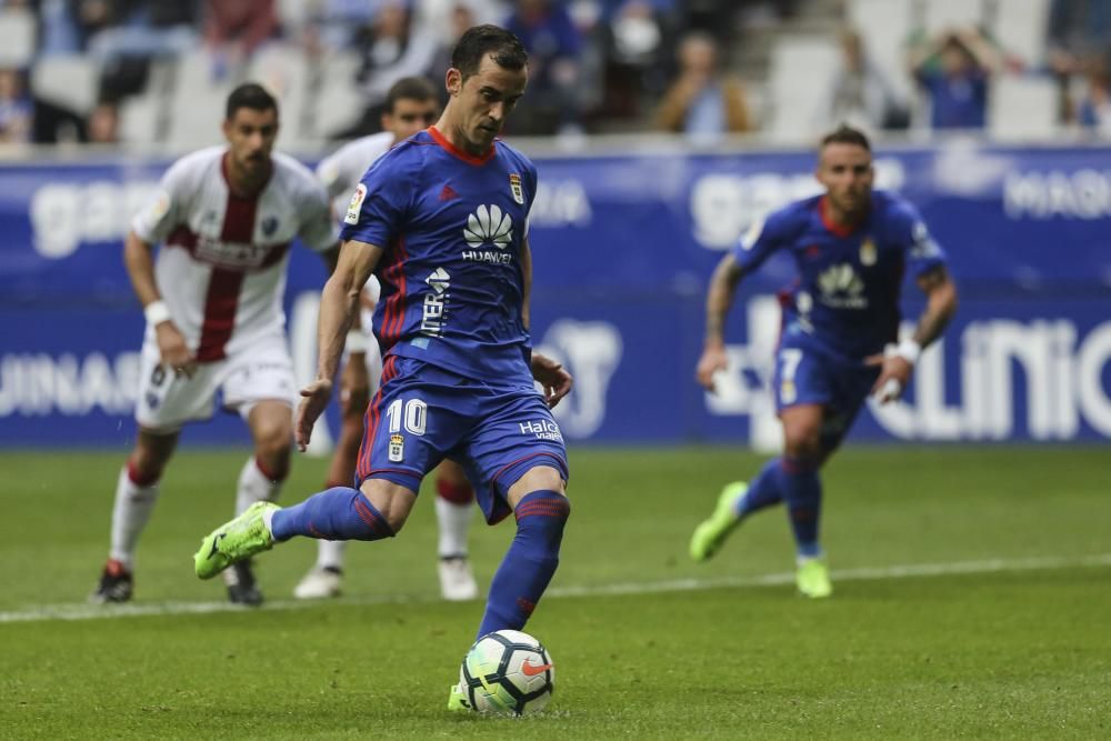 El Real Oviedo - Huesca, en imágenes