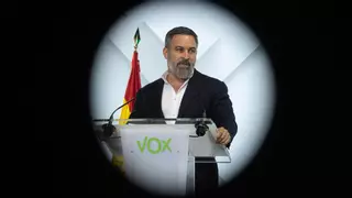 Santiago Abascal se sacude la responsabilidad por la violencia en Torre Pacheco y culpa a PP y PSOE: "Traen inmigración ilegal"