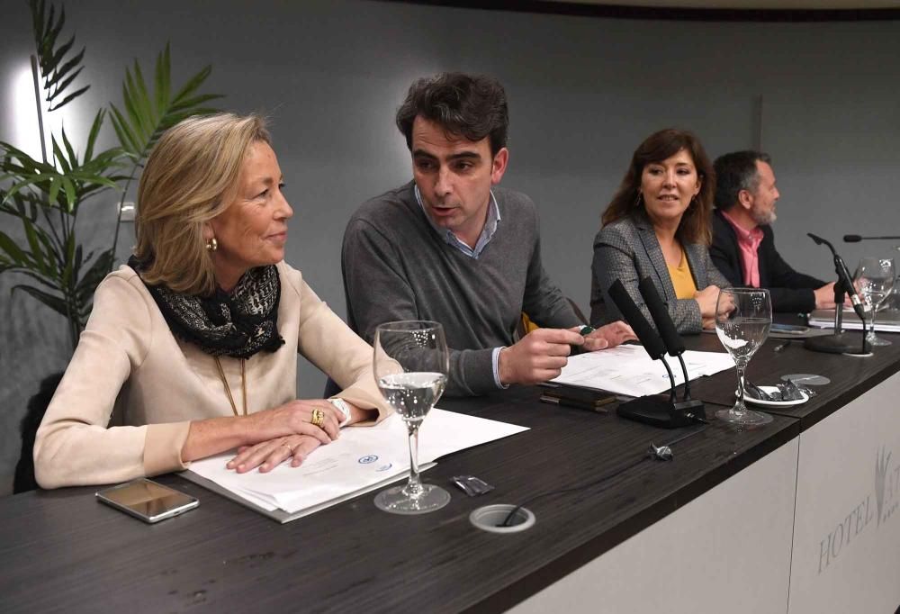 La dirección provincial del PP reunida en A Coruña