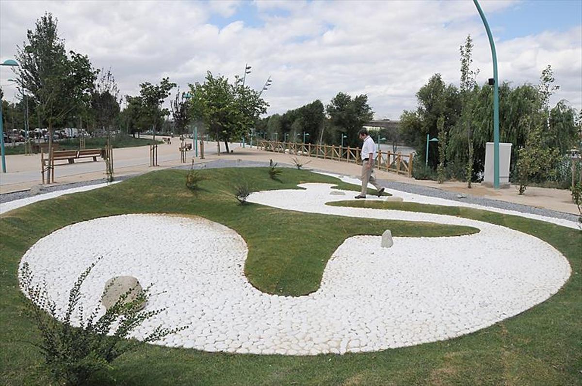‘Oreja parlante’ de Eva Lootz