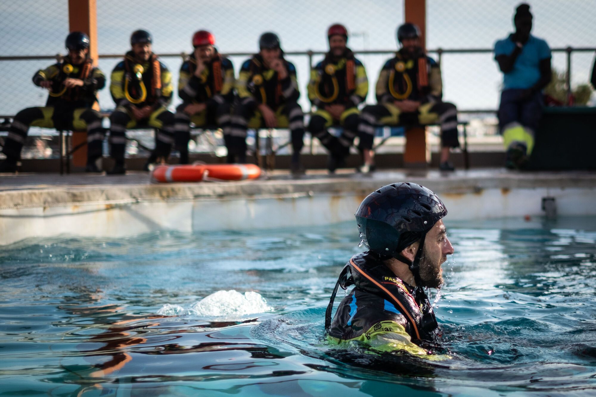 Curso de formación del EIRIF en amerizajes de helicópteros