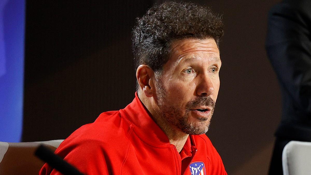 Simeone, durante la rueda de prensa