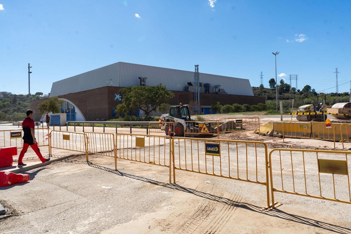 El solar al costat del Nou Congost on l'equip de govern de Manresa preveu posar el futur equipament