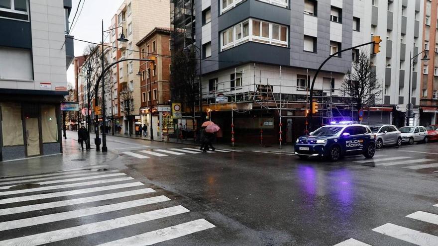 Recibe el alta el camarero que sufrió la brutal paliza de tres jóvenes en Gijón