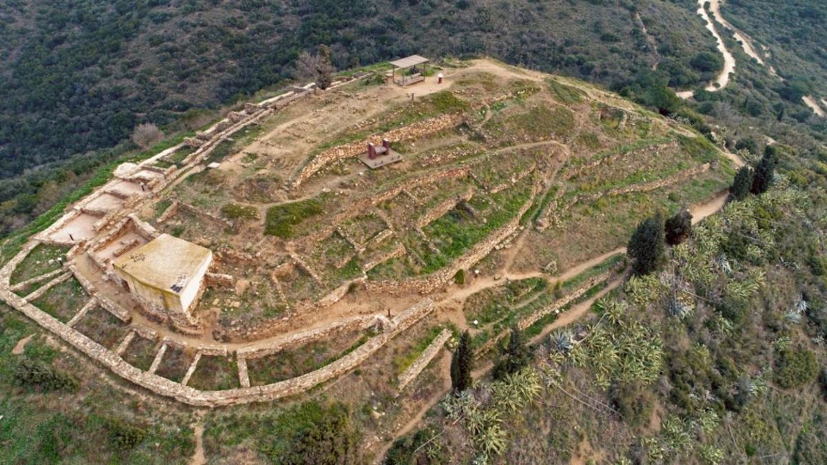 Panorámica del poblado ibérico de Puig Castellar en Santa Coloma de Gramenet.