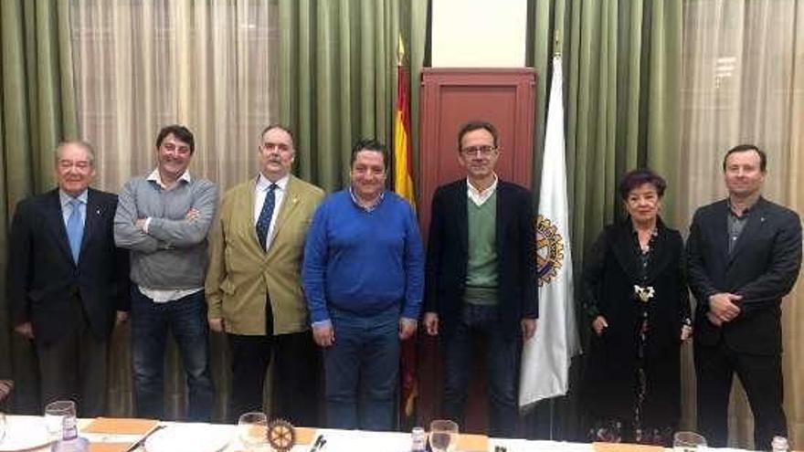 Marea comparte su programa con el Rotary Club Pontevedra