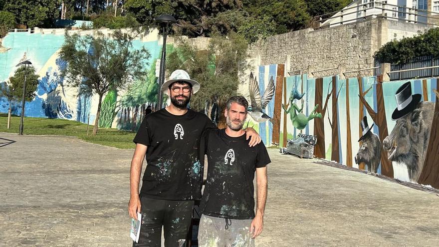 Miguel Golmayo, muralista: “El mural de Bastiagueiro es una alegoría de cómo confluyen juntos la tierra y el mar”