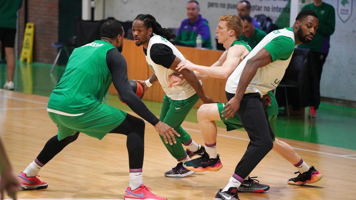 El Unicaja se entrenó este viernes en Los Guindos.