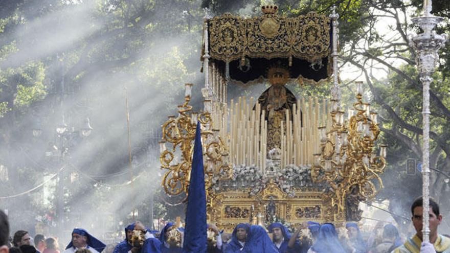 Las cofradías dejarán de pasar al menos por el primer tramo de la Alameda a partir de 2016.