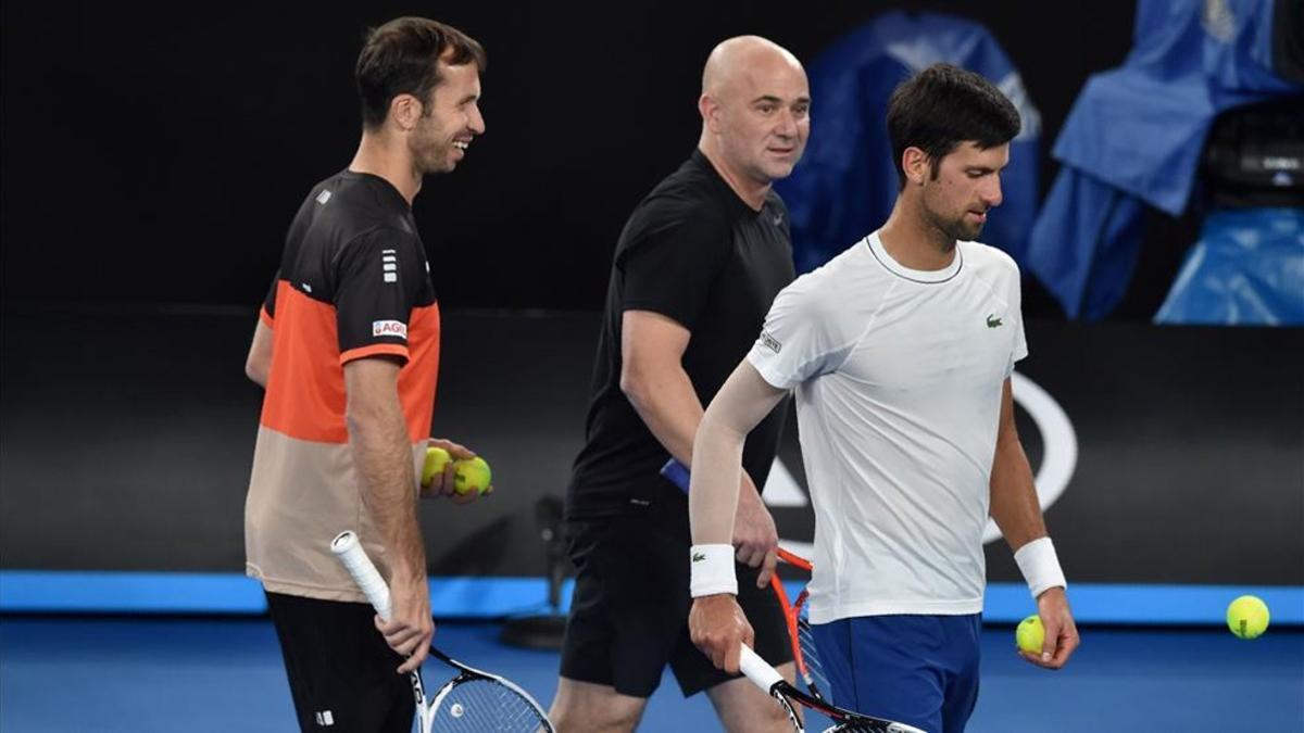 Djokovic ha dejado atrás a Stepanek y Agassi para dar un giro a su carrera