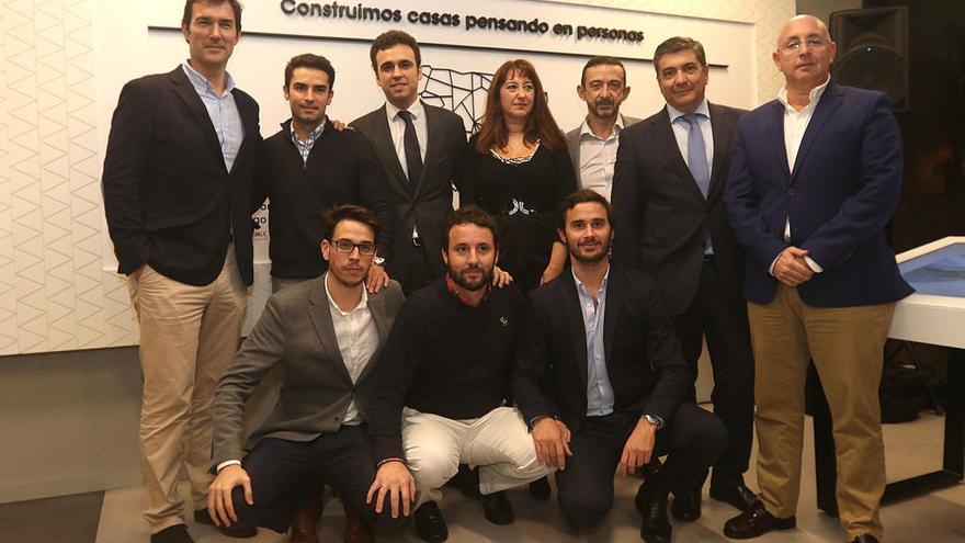 Equipo de Neinor durante la inauguración.