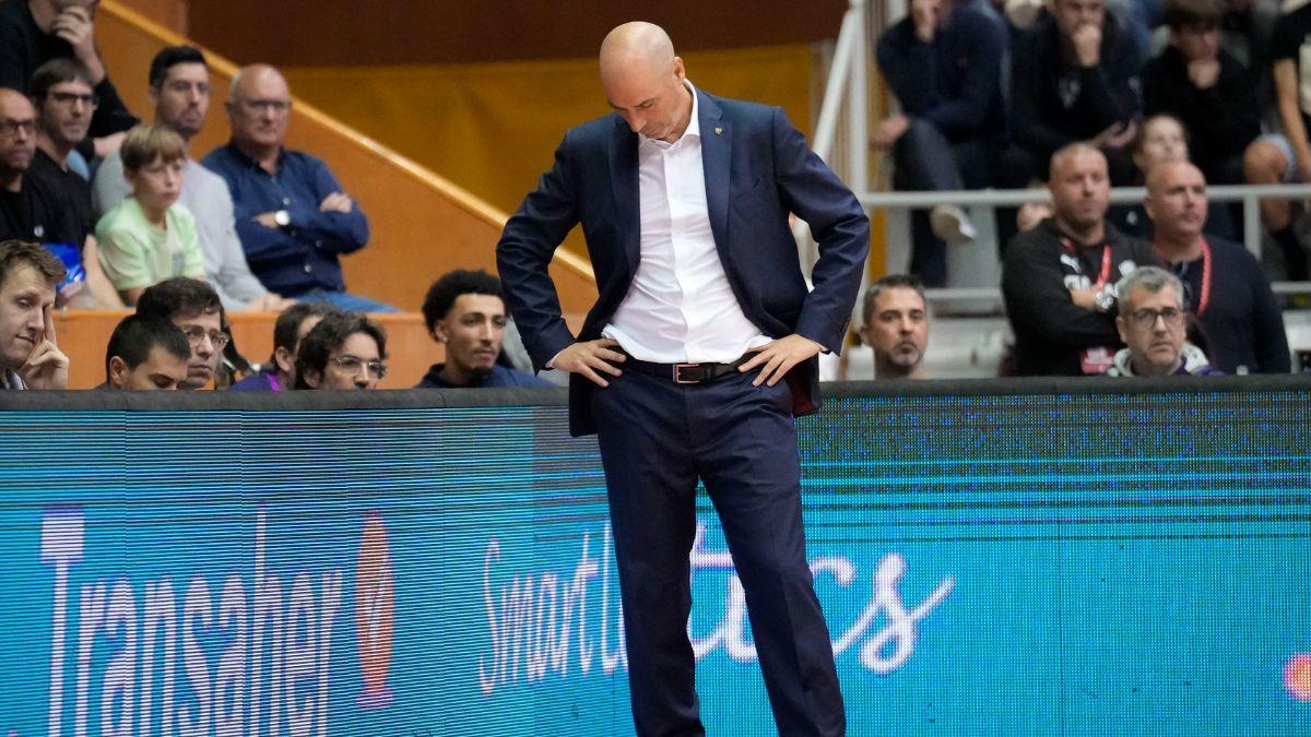 Joan Peñarroya dirigió en Girona su último partido con el Barça